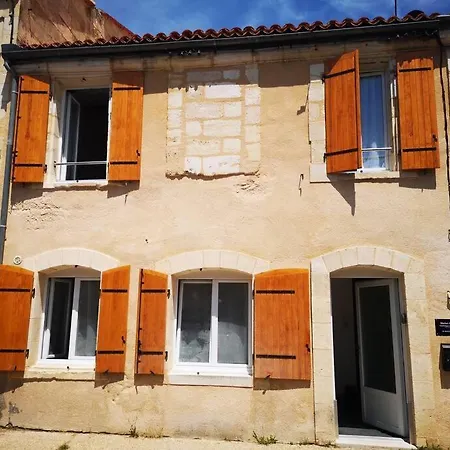 Maison De Ville Pres Du Port Bourg Extérieur photo