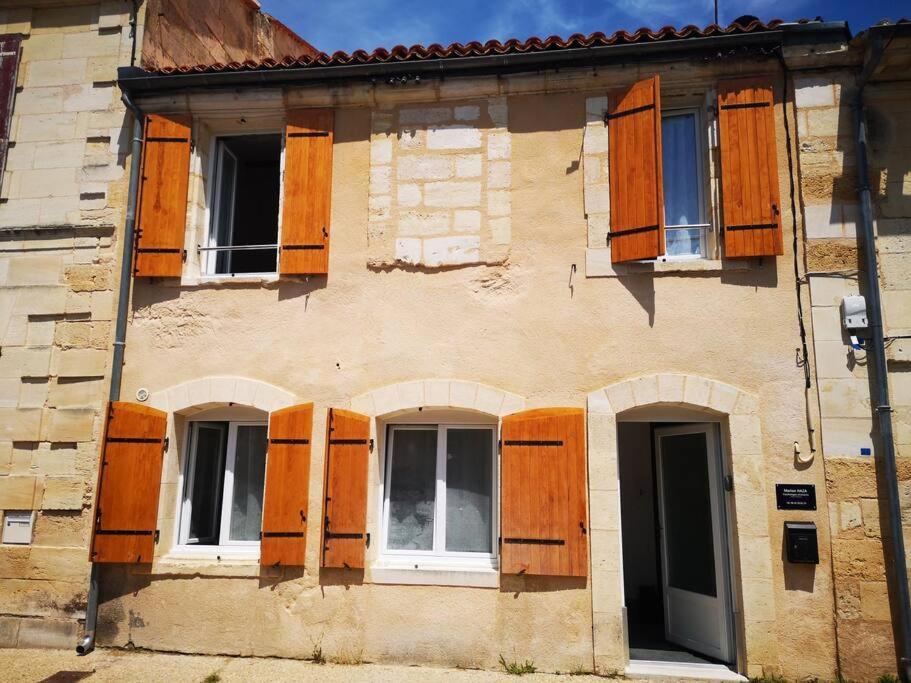 Hébergement de vacances Maison De Pres Du Port Bourg